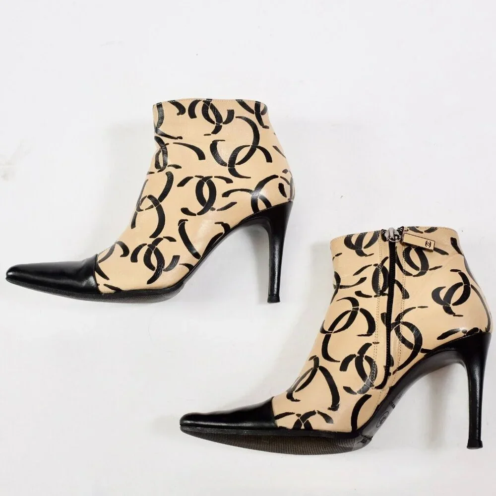 CHANEL Ankle Boots with Black and Cream Design - Picture 6 of 16